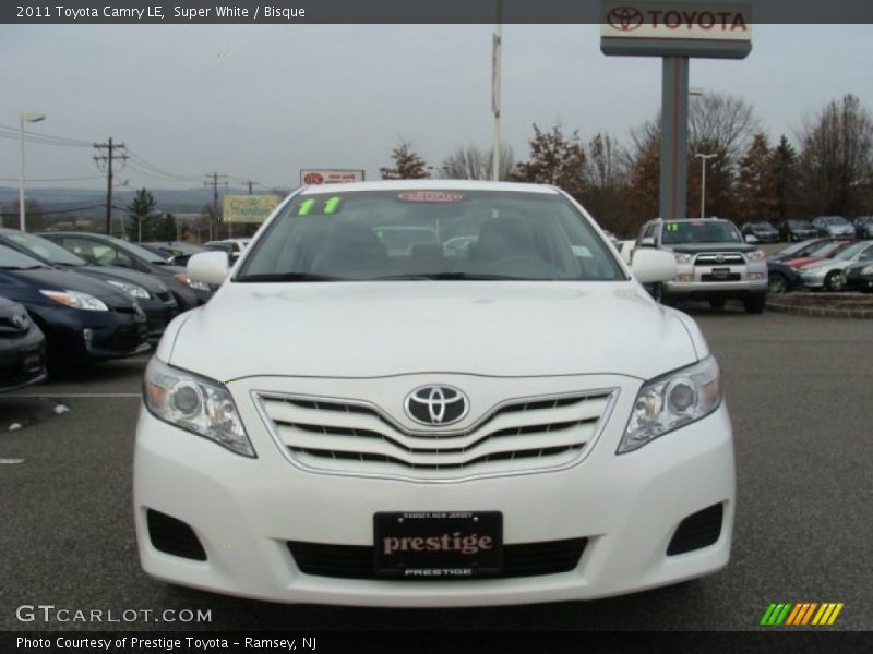 Super White / Bisque 2011 Toyota Camry LE