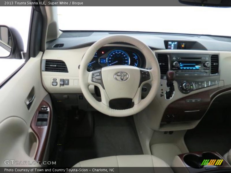 Super White / Bisque 2013 Toyota Sienna XLE