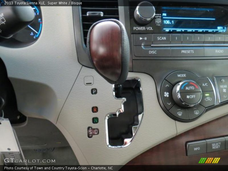 Super White / Bisque 2013 Toyota Sienna XLE