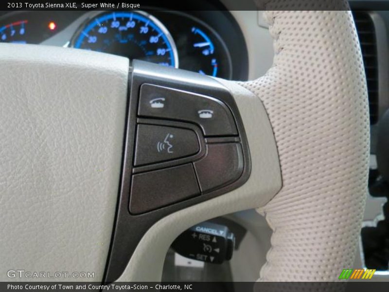 Super White / Bisque 2013 Toyota Sienna XLE