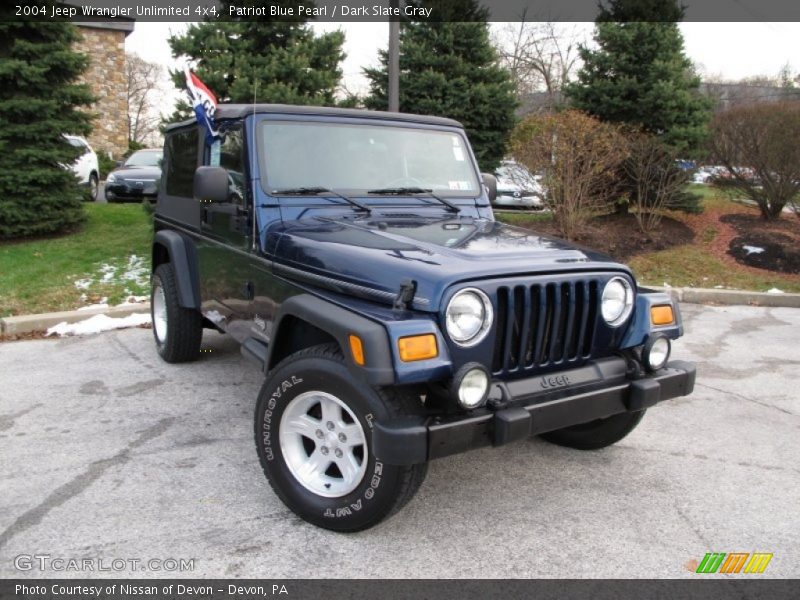 Patriot Blue Pearl / Dark Slate Gray 2004 Jeep Wrangler Unlimited 4x4