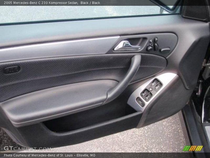Black / Black 2005 Mercedes-Benz C 230 Kompressor Sedan