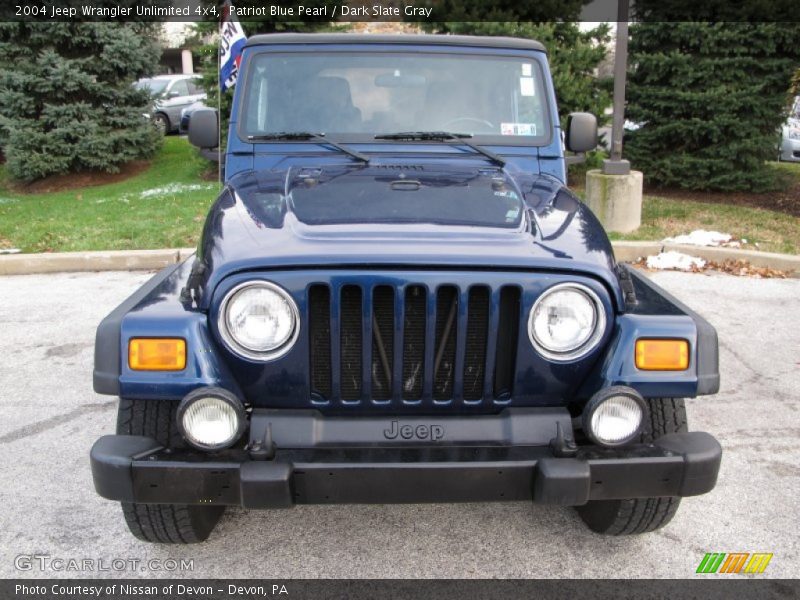 Patriot Blue Pearl / Dark Slate Gray 2004 Jeep Wrangler Unlimited 4x4