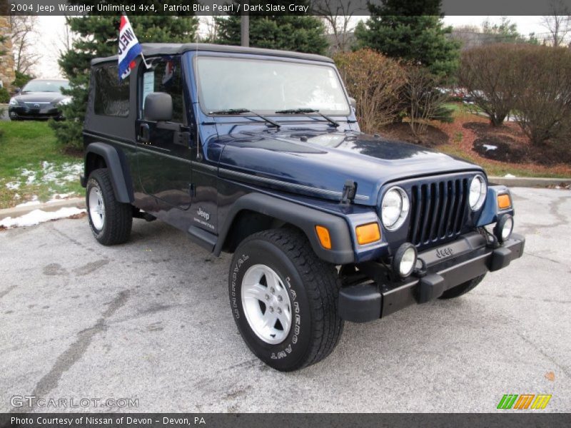 Patriot Blue Pearl / Dark Slate Gray 2004 Jeep Wrangler Unlimited 4x4