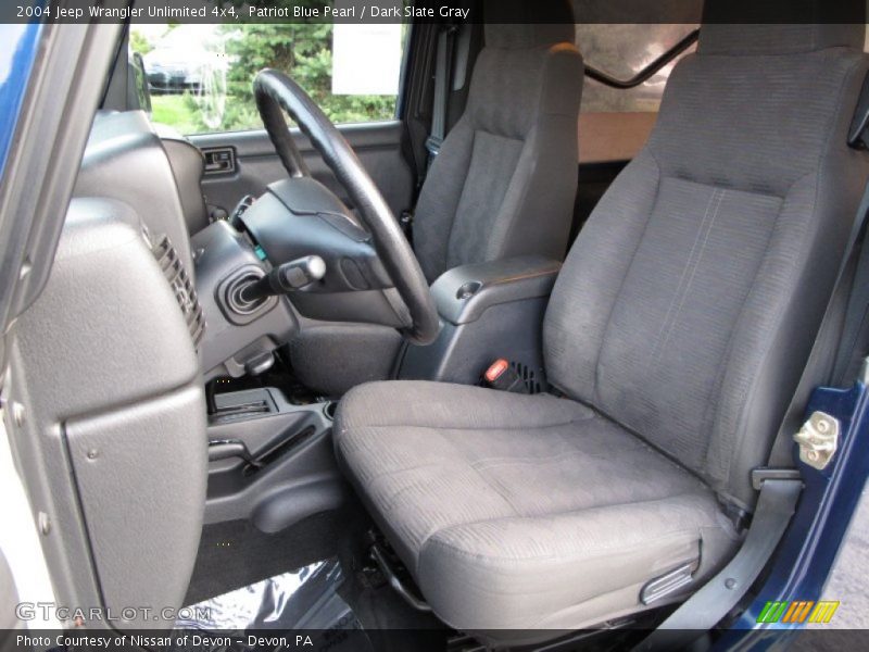 Patriot Blue Pearl / Dark Slate Gray 2004 Jeep Wrangler Unlimited 4x4