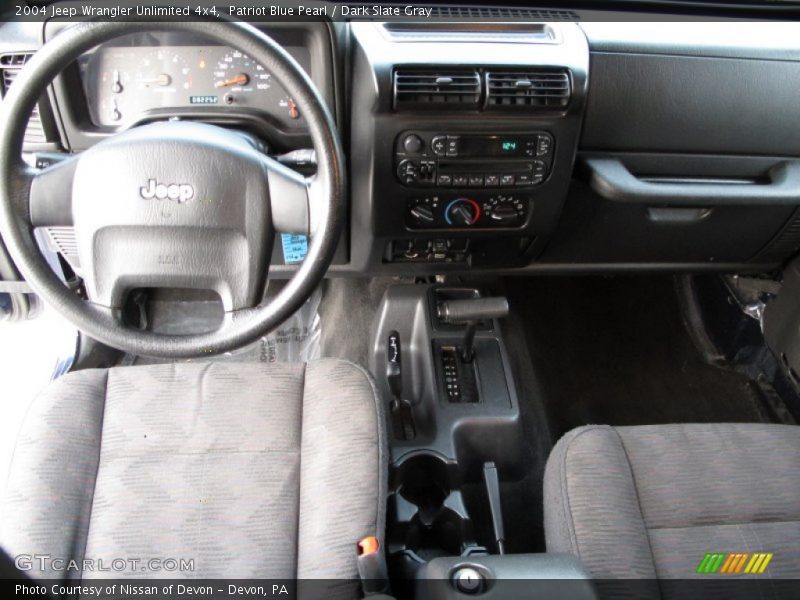 Patriot Blue Pearl / Dark Slate Gray 2004 Jeep Wrangler Unlimited 4x4