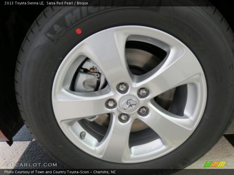 Salsa Red Pearl / Bisque 2013 Toyota Sienna LE