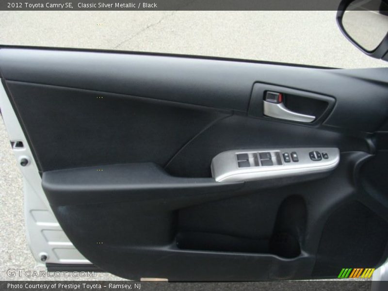 Classic Silver Metallic / Black 2012 Toyota Camry SE