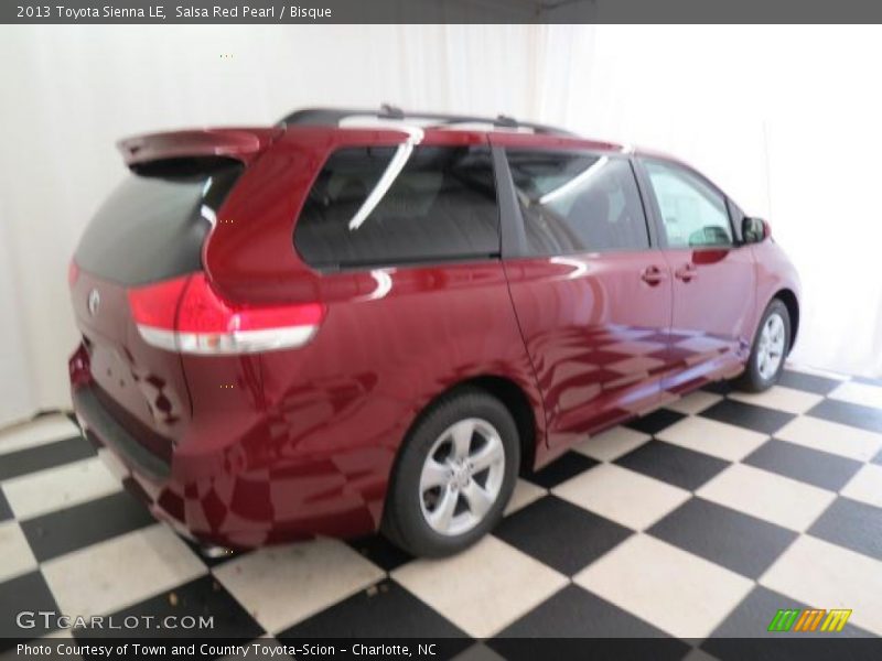 Salsa Red Pearl / Bisque 2013 Toyota Sienna LE