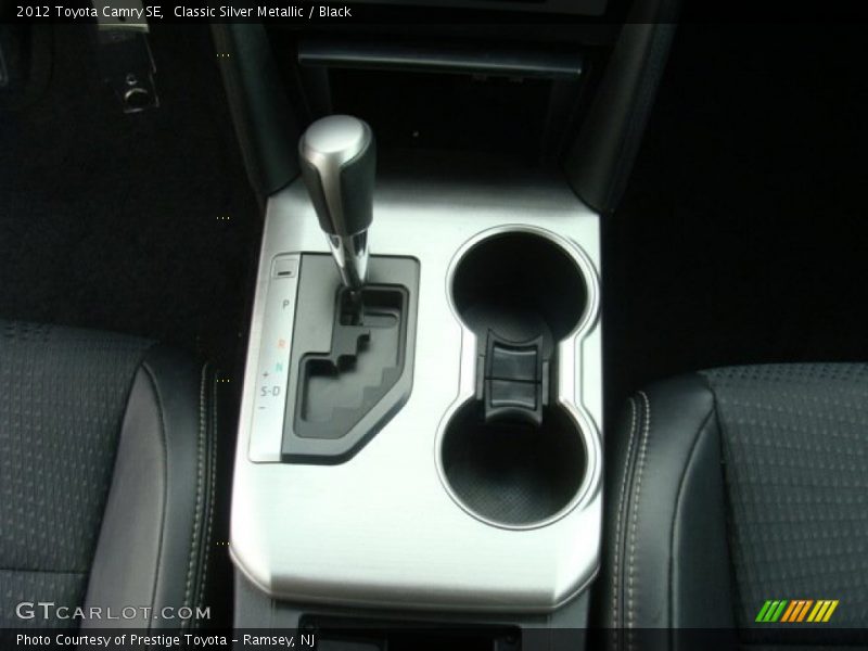 Classic Silver Metallic / Black 2012 Toyota Camry SE