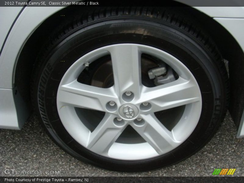 Classic Silver Metallic / Black 2012 Toyota Camry SE