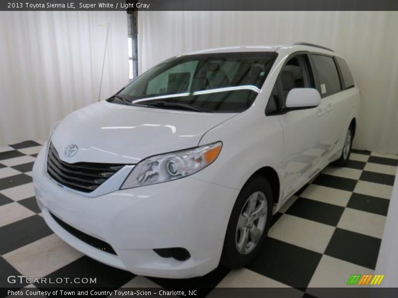 Super White / Light Gray 2013 Toyota Sienna LE