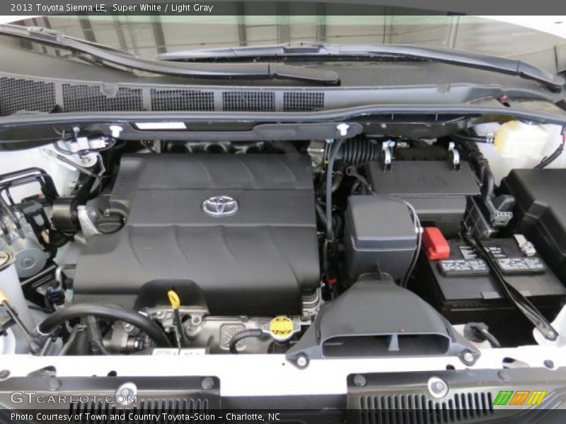 Super White / Light Gray 2013 Toyota Sienna LE