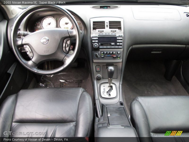 Super Black / Black 2003 Nissan Maxima SE