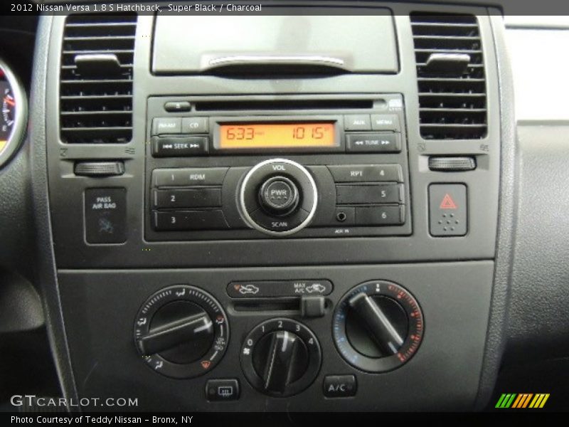 Super Black / Charcoal 2012 Nissan Versa 1.8 S Hatchback