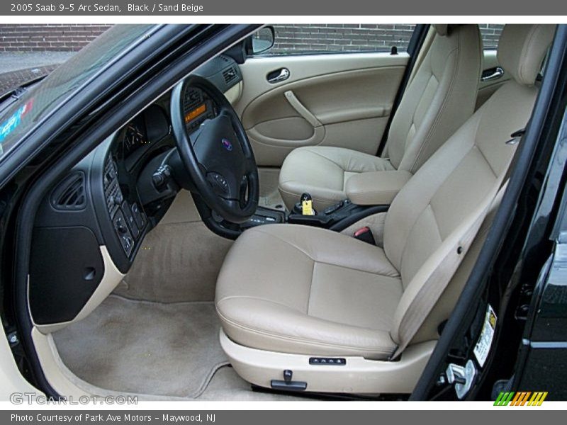 Black / Sand Beige 2005 Saab 9-5 Arc Sedan