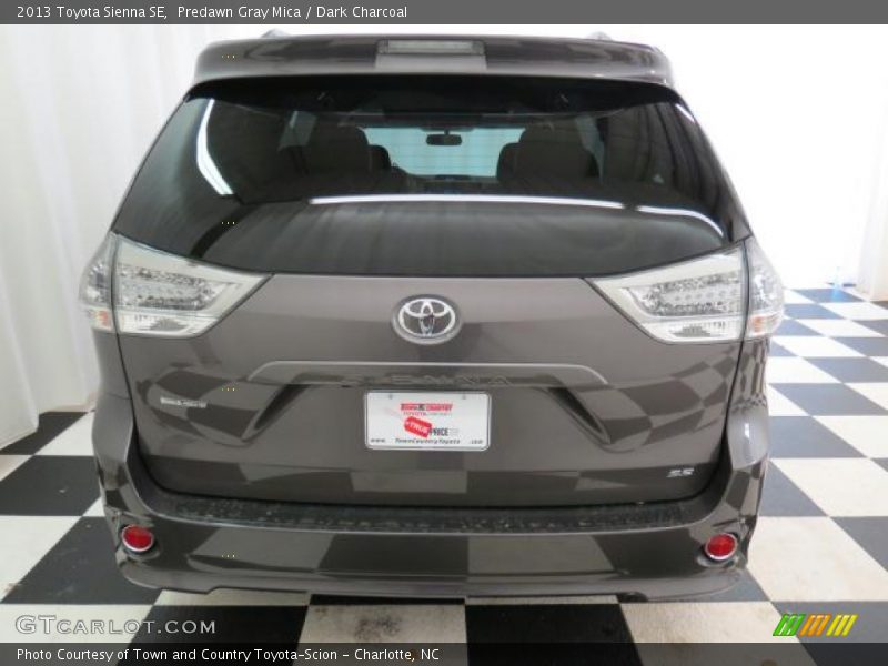 Predawn Gray Mica / Dark Charcoal 2013 Toyota Sienna SE