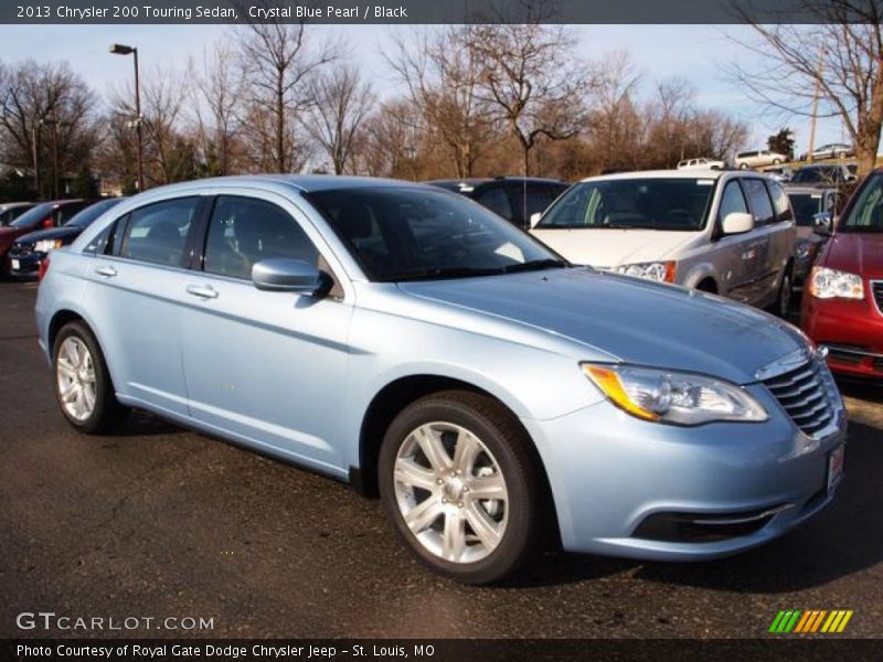 Front 3/4 View of 2013 200 Touring Sedan
