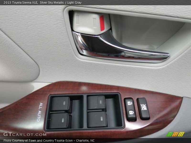 Silver Sky Metallic / Light Gray 2013 Toyota Sienna XLE
