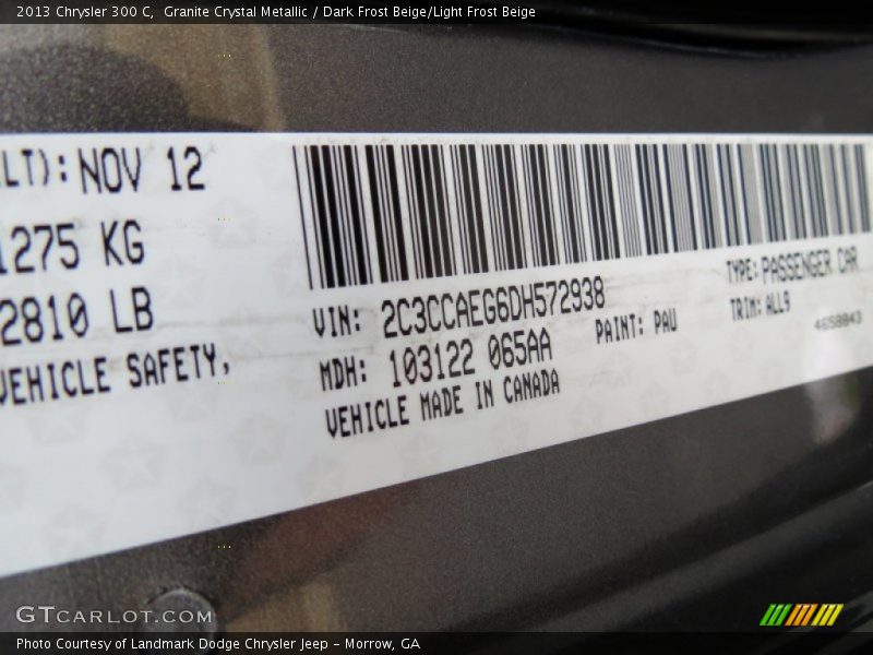 Granite Crystal Metallic / Dark Frost Beige/Light Frost Beige 2013 Chrysler 300 C