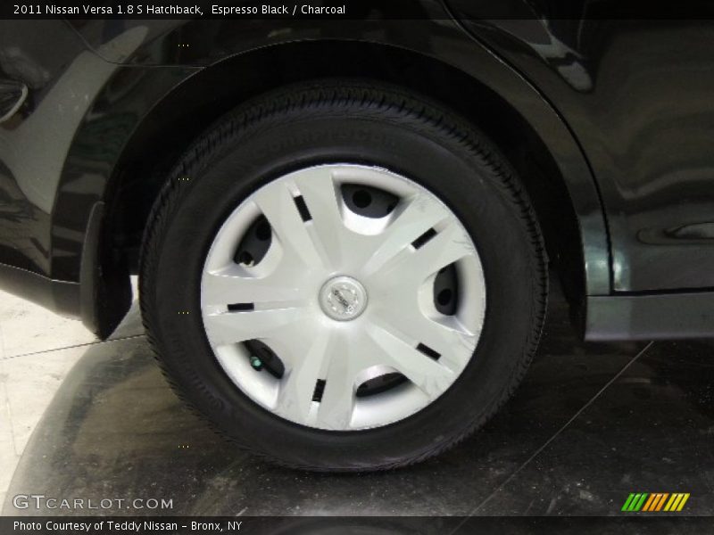 Espresso Black / Charcoal 2011 Nissan Versa 1.8 S Hatchback