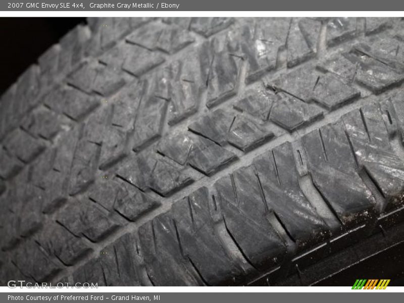 Graphite Gray Metallic / Ebony 2007 GMC Envoy SLE 4x4