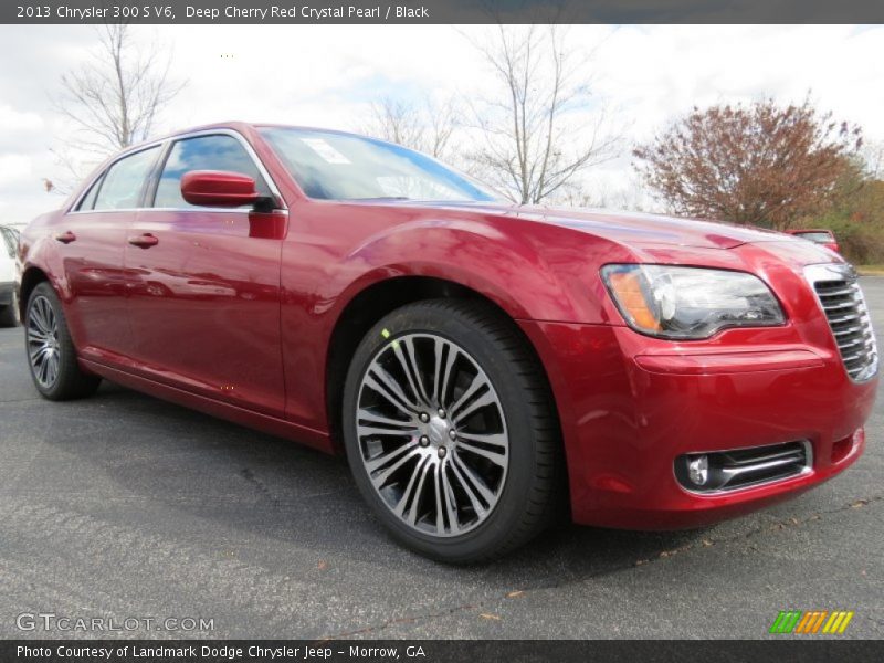 Front 3/4 View of 2013 300 S V6