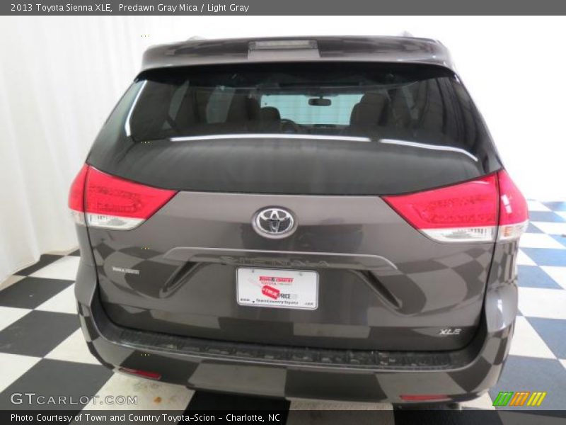 Predawn Gray Mica / Light Gray 2013 Toyota Sienna XLE