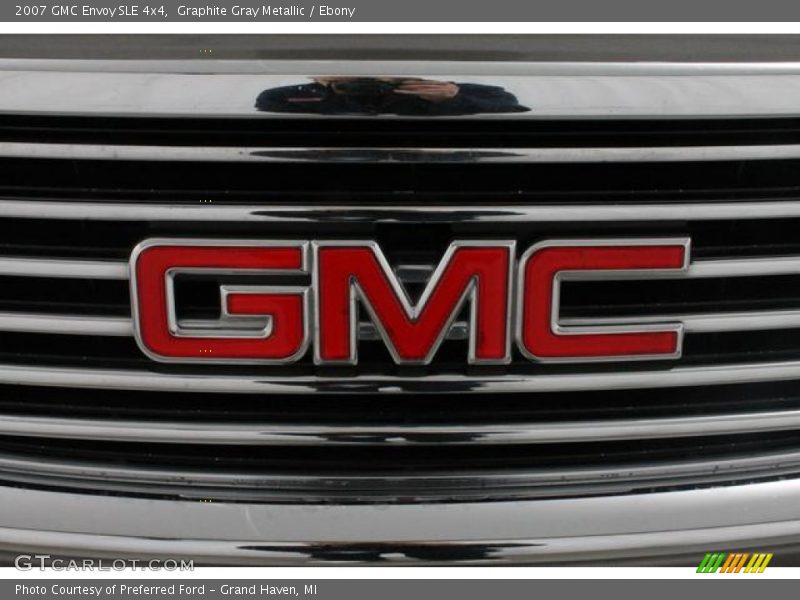 Graphite Gray Metallic / Ebony 2007 GMC Envoy SLE 4x4