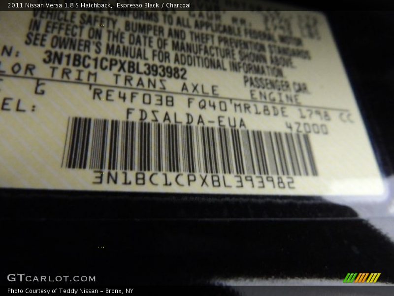 Espresso Black / Charcoal 2011 Nissan Versa 1.8 S Hatchback