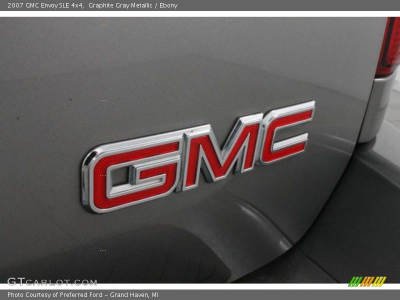 Graphite Gray Metallic / Ebony 2007 GMC Envoy SLE 4x4