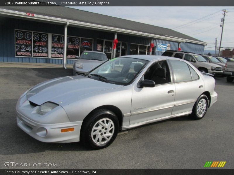 Ultra Silver Metallic / Graphite 2002 Pontiac Sunfire SE Sedan