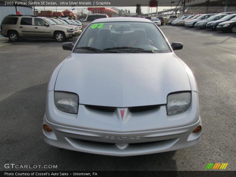 Ultra Silver Metallic / Graphite 2002 Pontiac Sunfire SE Sedan