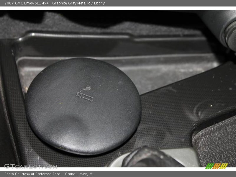 Graphite Gray Metallic / Ebony 2007 GMC Envoy SLE 4x4