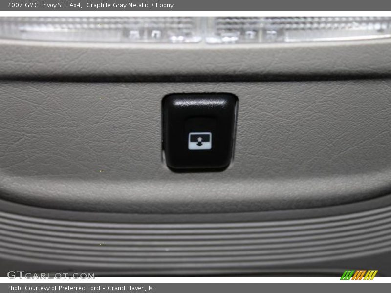 Graphite Gray Metallic / Ebony 2007 GMC Envoy SLE 4x4
