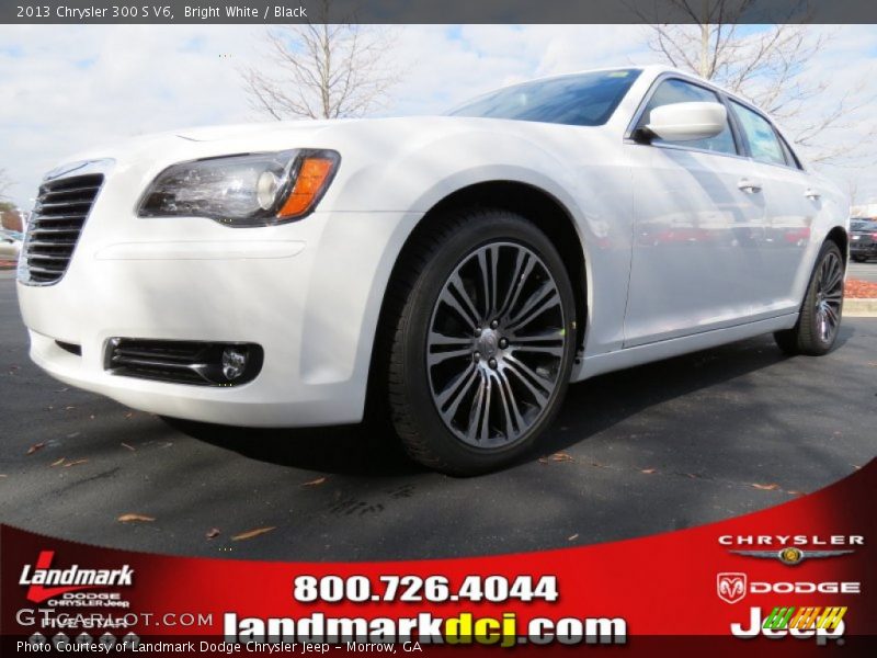 Bright White / Black 2013 Chrysler 300 S V6