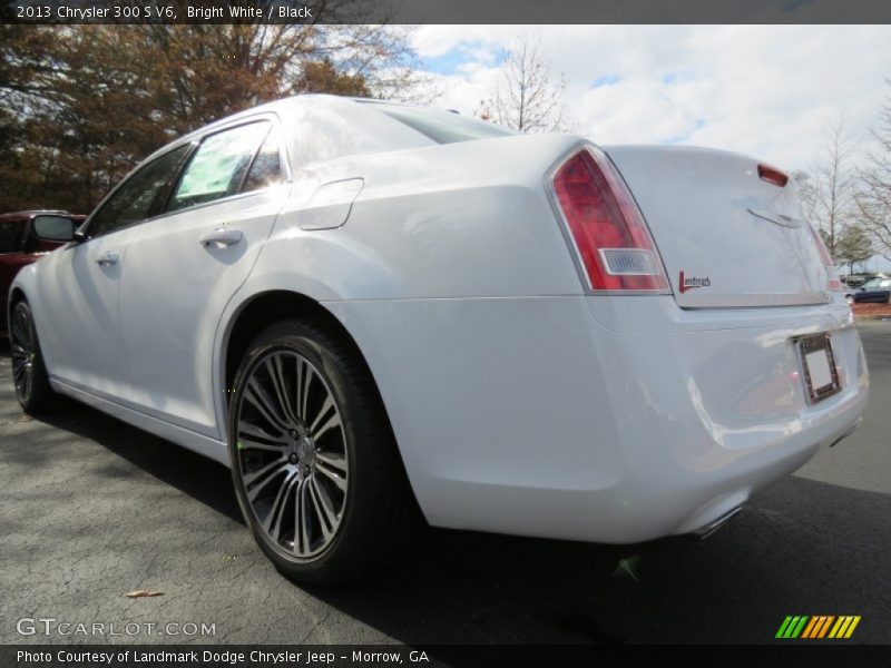 Bright White / Black 2013 Chrysler 300 S V6