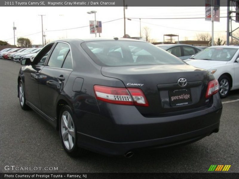 Magnetic Gray Metallic / Dark Charcoal 2011 Toyota Camry SE