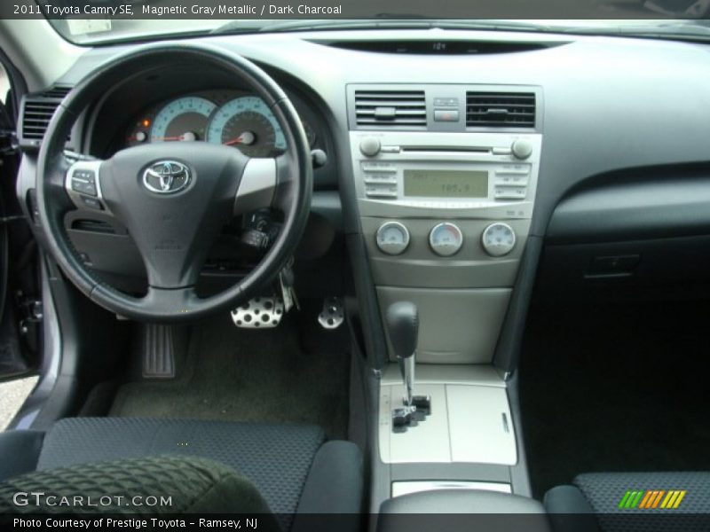 Magnetic Gray Metallic / Dark Charcoal 2011 Toyota Camry SE