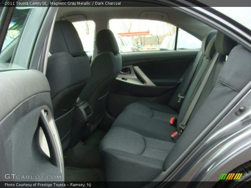 Magnetic Gray Metallic / Dark Charcoal 2011 Toyota Camry SE