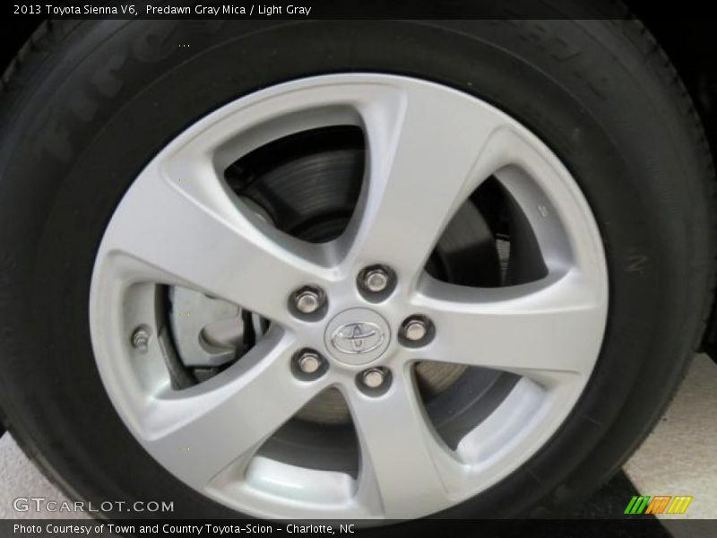 Predawn Gray Mica / Light Gray 2013 Toyota Sienna V6