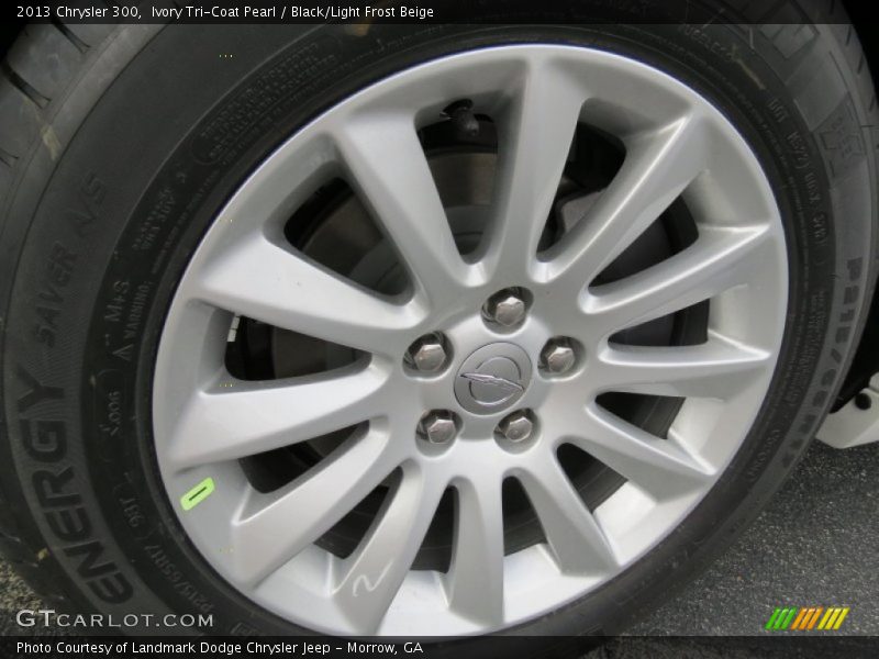 Ivory Tri-Coat Pearl / Black/Light Frost Beige 2013 Chrysler 300