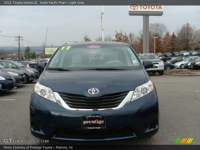 South Pacific Pearl / Light Gray 2012 Toyota Sienna LE