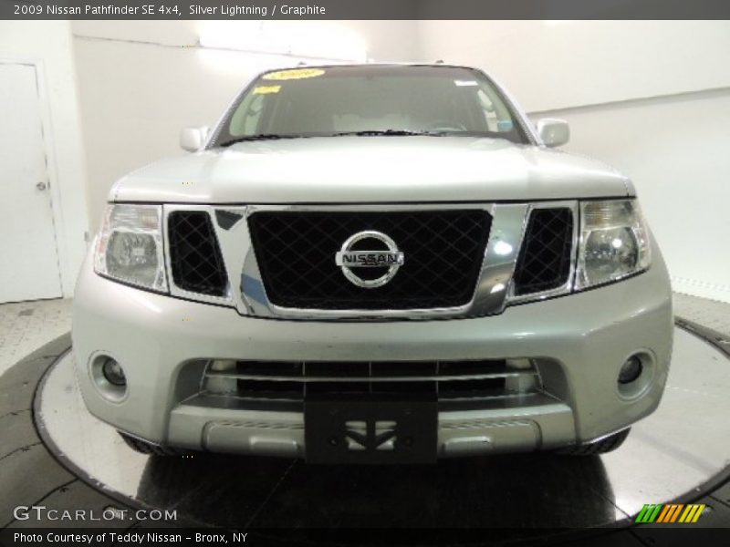 Silver Lightning / Graphite 2009 Nissan Pathfinder SE 4x4