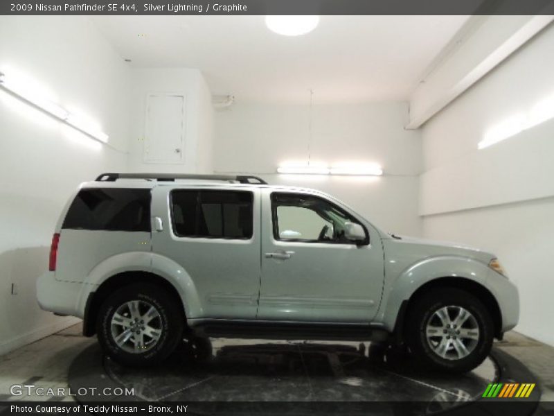 Silver Lightning / Graphite 2009 Nissan Pathfinder SE 4x4