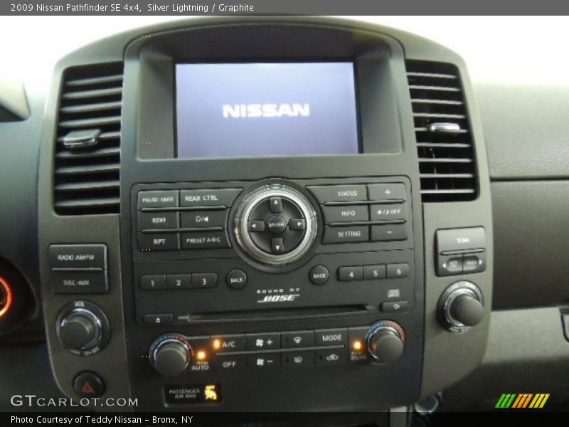 Silver Lightning / Graphite 2009 Nissan Pathfinder SE 4x4