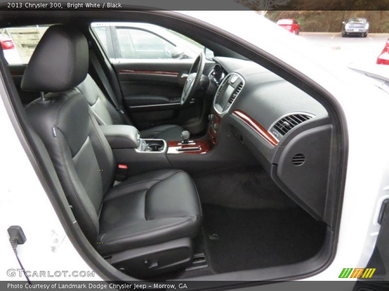 Bright White / Black 2013 Chrysler 300