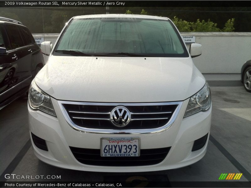Mercury Sliver Metallic / Aero Grey 2009 Volkswagen Routan SEL