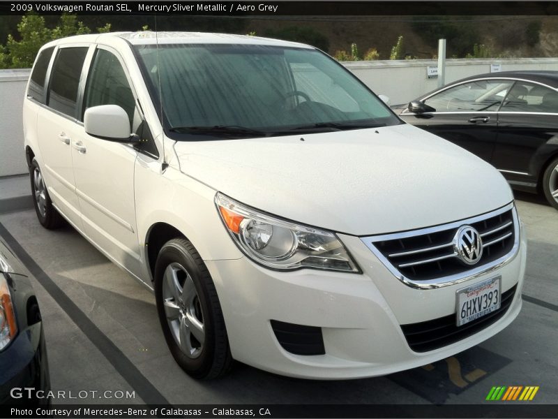 Mercury Sliver Metallic / Aero Grey 2009 Volkswagen Routan SEL