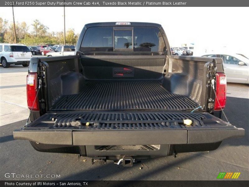 Tuxedo Black Metallic / Platinum Black Leather 2013 Ford F250 Super Duty Platinum Crew Cab 4x4